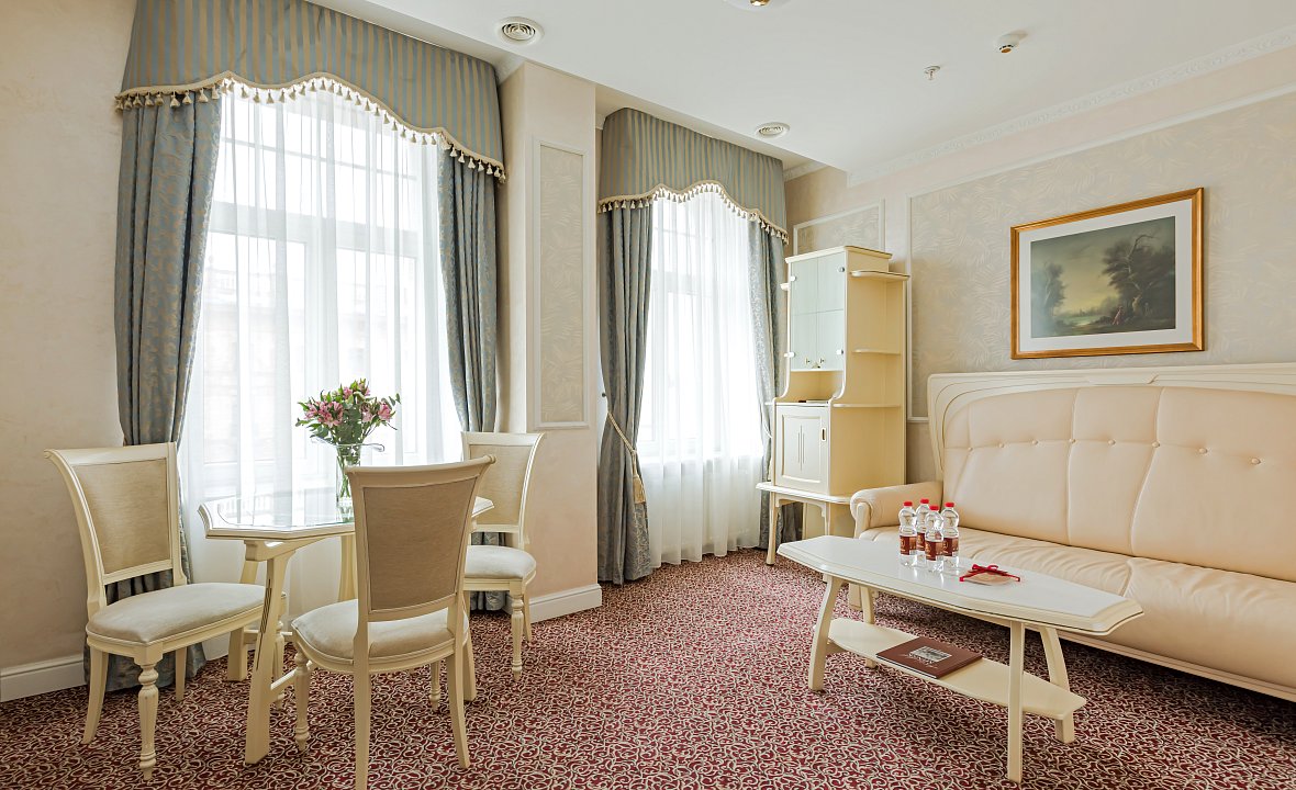 Junior Suite 5